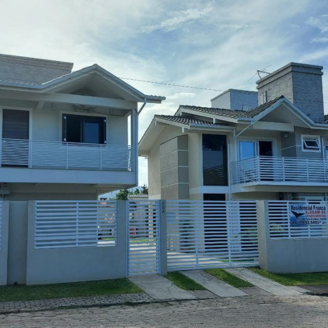 Residencial Franca Garopaba Lägenhet Exteriör bild