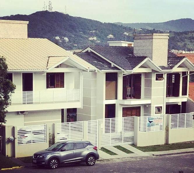 Residencial Franca Garopaba Lägenhet Exteriör bild