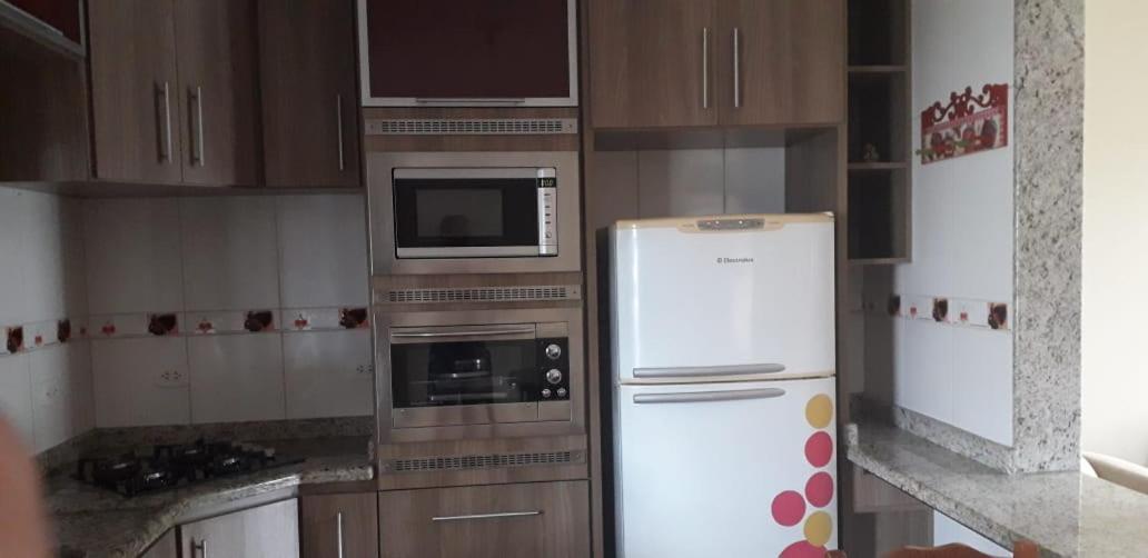 Residencial Franca Garopaba Lägenhet Exteriör bild